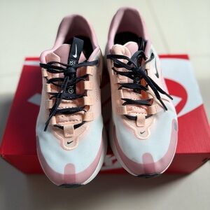 Nike running shoe for women size US8 25cm